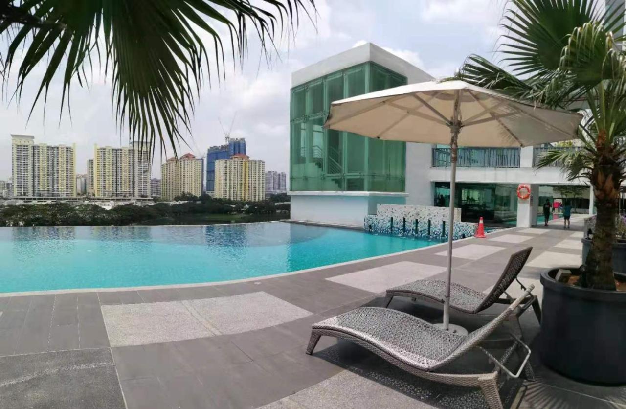 Cozy Suite Starbus! Zetapark! Above Shopping Mall! Free Wifi Free Parking Kuala Lumpur Exterior photo